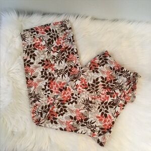 Liz Claiborne Medium fall leaves loungewear 
Elastic drawstring waist